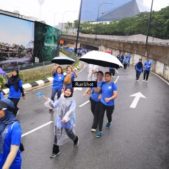 Runner Photo 7952885