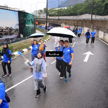 Runner Photo 7952890