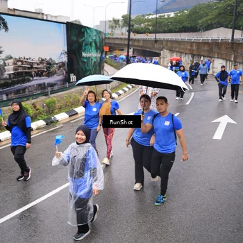 Runner Photo 7952895