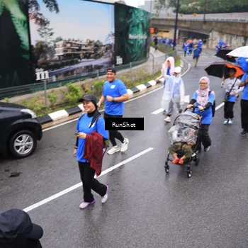 Runner Photo 7952911