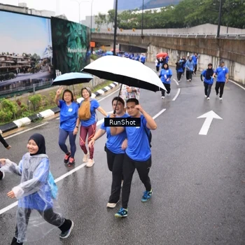 Runner Photo 7952915