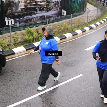 Runner Photo 7952972