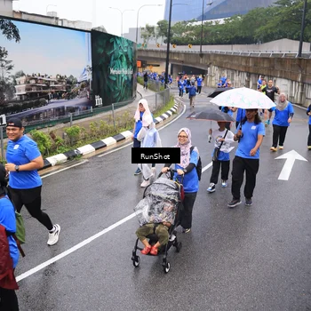 Runner Photo 7952981