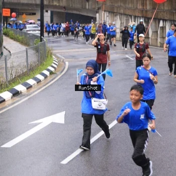 Runner Photo 7953040