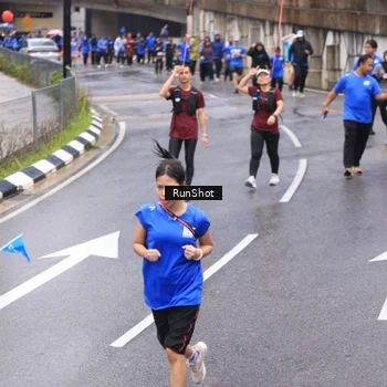 Runner Photo 7953057