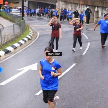 Runner Photo 7953058