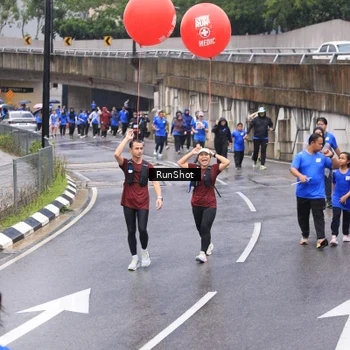 Runner Photo 7953062