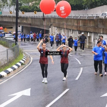 Runner Photo 7953065