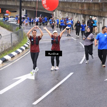 Runner Photo 7953078