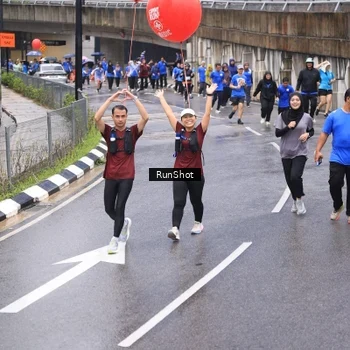 Runner Photo 7953081