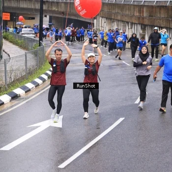 Runner Photo 7953082