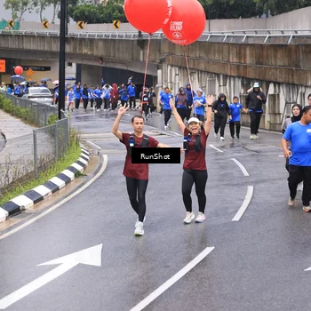 Runner Photo 7953091