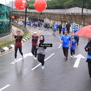 Runner Photo 7953096
