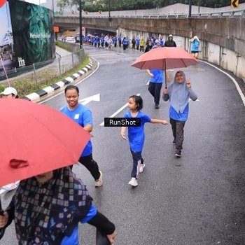 Runner Photo 7953120