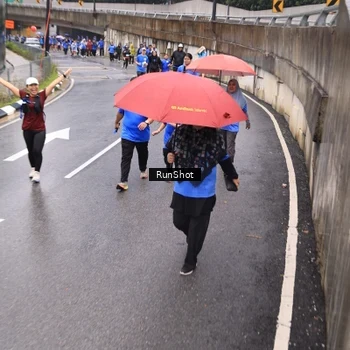 Runner Photo 7953131