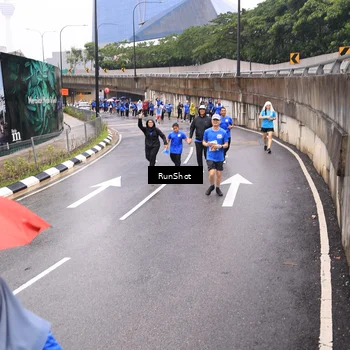 Runner Photo 7953143
