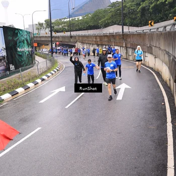 Runner Photo 7953147