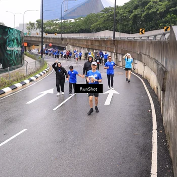 Runner Photo 7953152