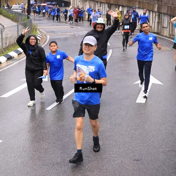Runner Photo 7953159