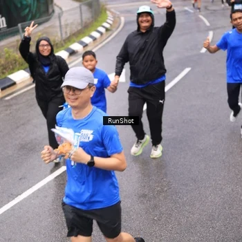 Runner Photo 7953170