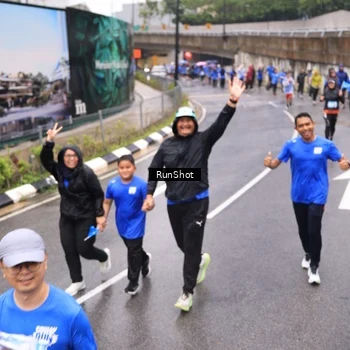 Runner Photo 7953180