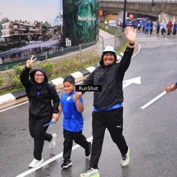 Runner Photo 7953189