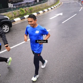 Runner Photo 7953199