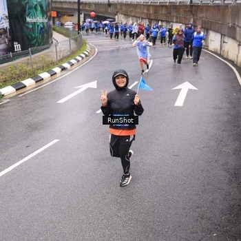 Runner Photo 7953235