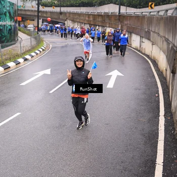 Runner Photo 7953240