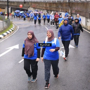 Runner Photo 7953312