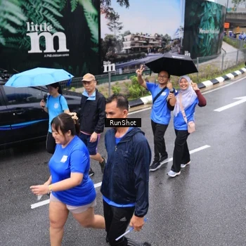 Runner Photo 7953331