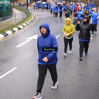 Runner Photo 7953340
