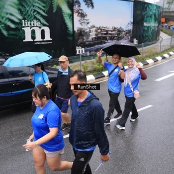 Runner Photo 7953344