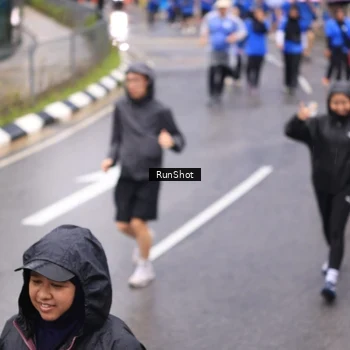 Runner Photo 7953381