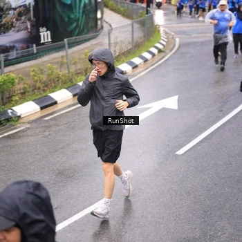 Runner Photo 7953383