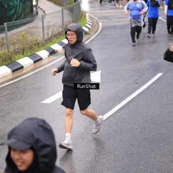 Runner Photo 7953384