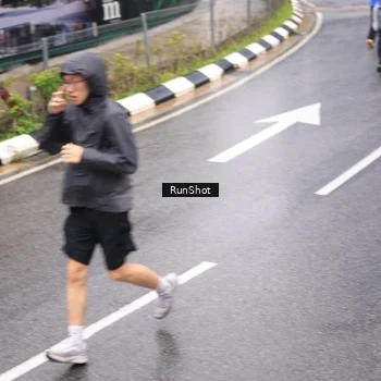 Runner Photo 7953391