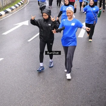 Runner Photo 7953399