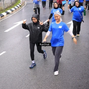 Runner Photo 7953402