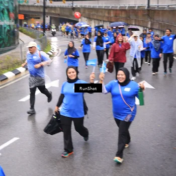 Runner Photo 7953418