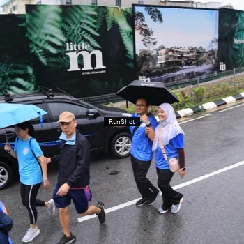 Runner Photo 7953454