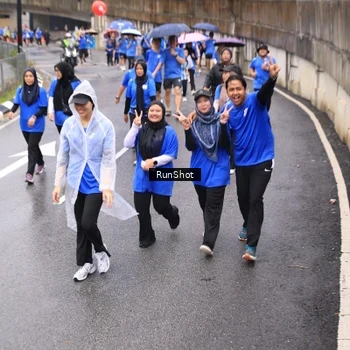 Runner Photo 7953474