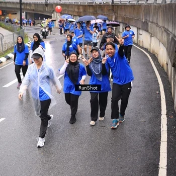 Runner Photo 7953478