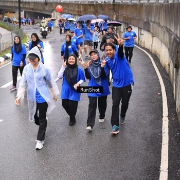 Runner Photo 7953481