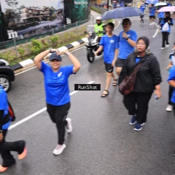 Runner Photo 7953541