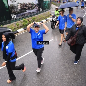 Runner Photo 7953542