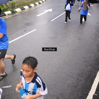 Runner Photo 7953563