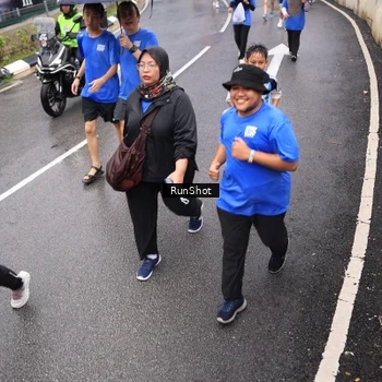 Runner Photo 7953564