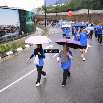 Runner Photo 7953587