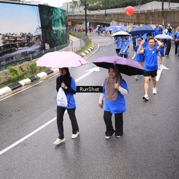 Runner Photo 7953591